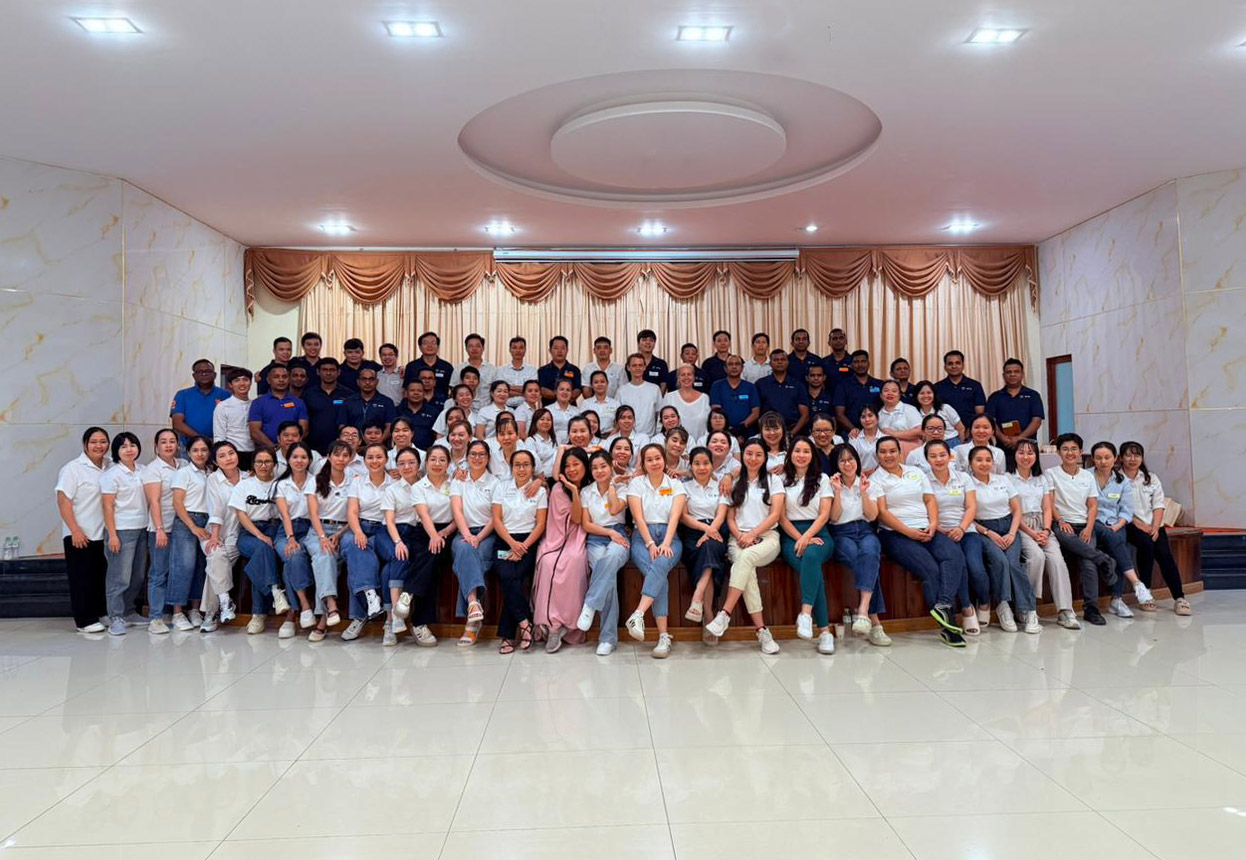 Social Eurythmy with 100 Managers at Hirdaramani Fashion Garments Limited in Vietnam